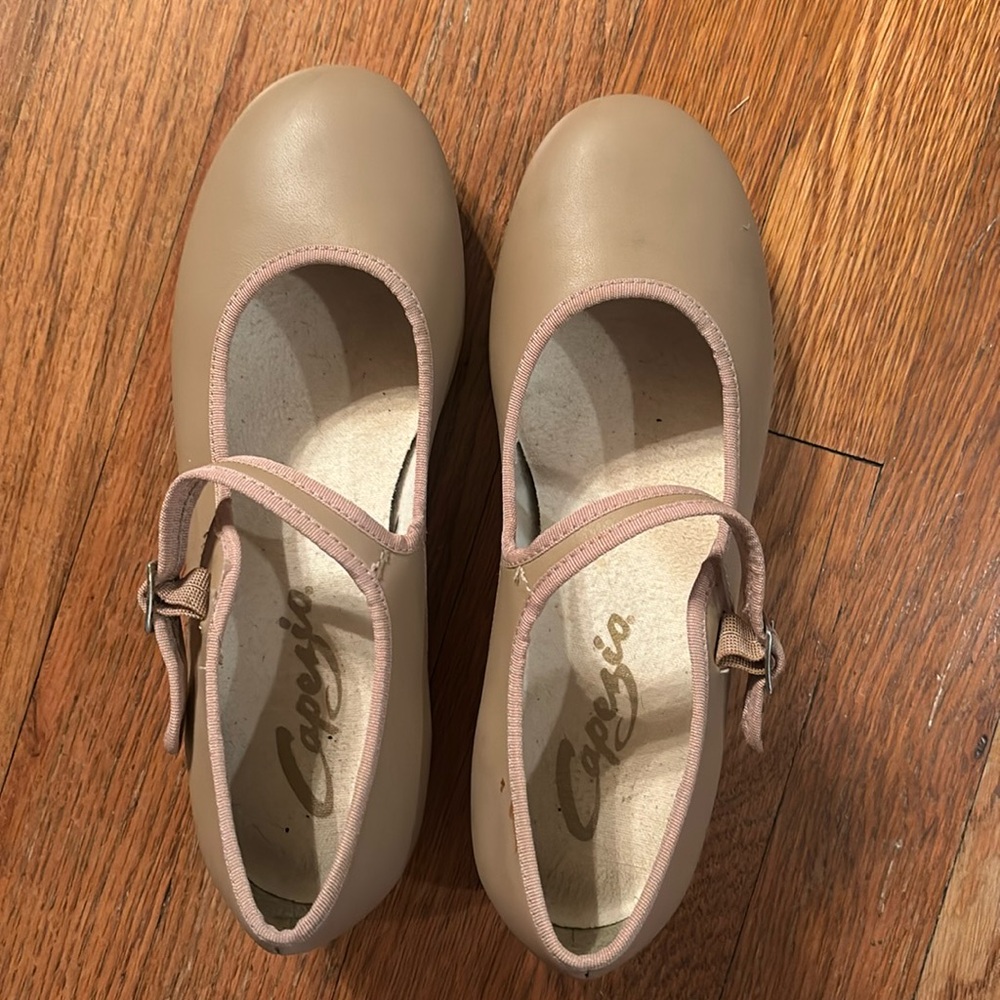 Capezio Tele Tone Tap Shoes Women’s size 7M